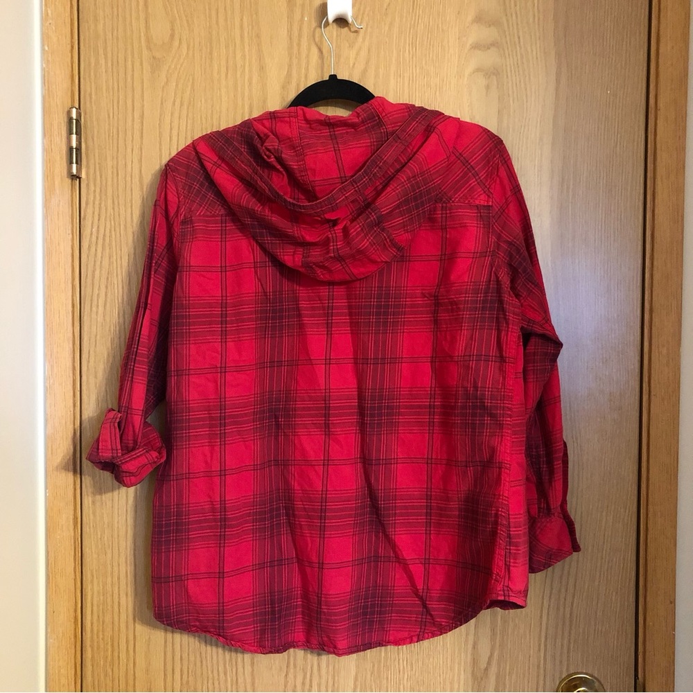✨2/$15-Kismet Red Plaid Button Up w. Hood - Picture 5 of 8